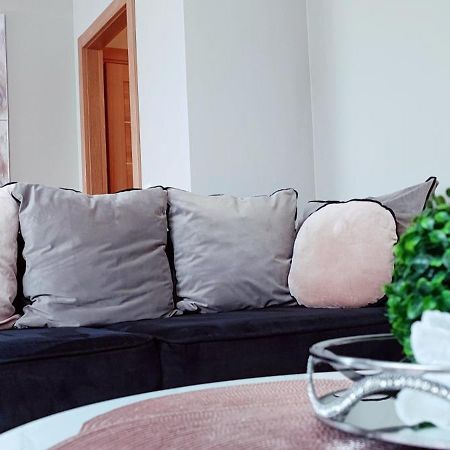 Cosmopolitan Apartament Z Bezplatnym, Prywatnym Parkingiem W Hali Garazowej Stary Toruń المظهر الخارجي الصورة